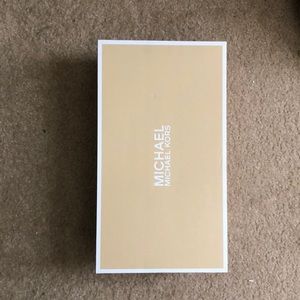 Michael Kors Flex high heel Pump